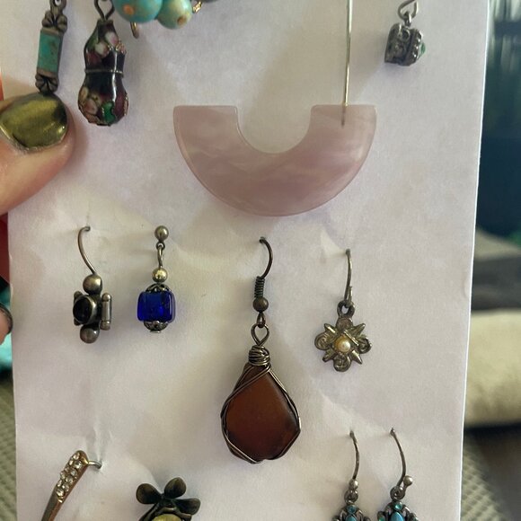 Free earrings with any clothing purchase! - Picture 7 of 10